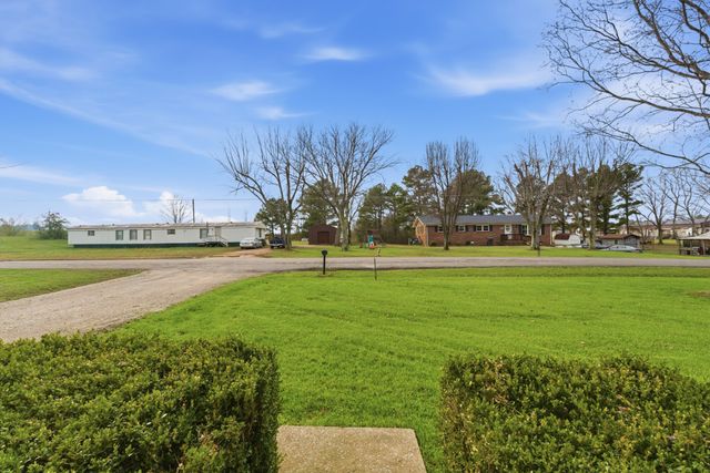 145 Totty Dr, Hohenwald, TN 38462