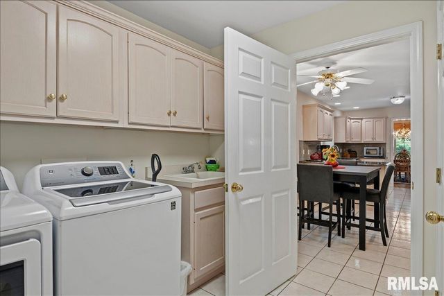 1921 TURNBERRY Court, Springfield, IL 62704