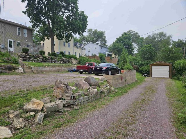 506 E Cook Street, Portage, WI 53901