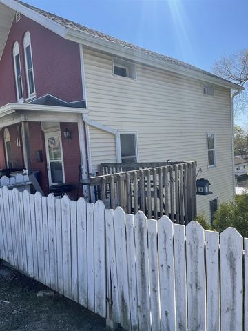 506 E Cook Street, Portage, WI 53901