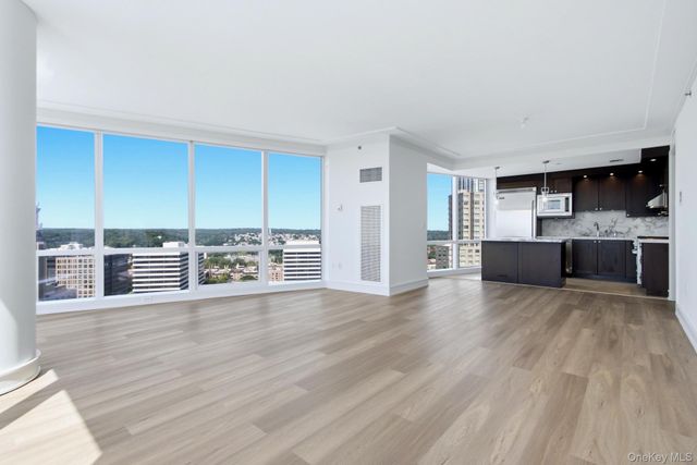 1 Renaissance Square 26G, White Plains, NY 10601