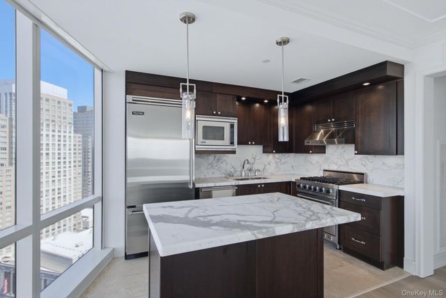 1 Renaissance Square 26G, White Plains, NY 10601