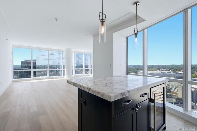 1 Renaissance Square 26G, White Plains, NY 10601