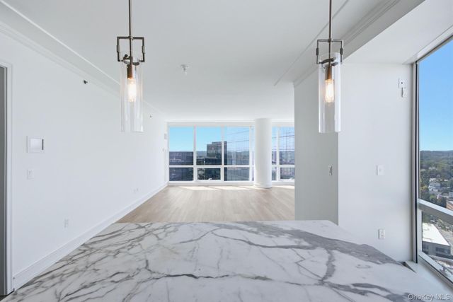 1 Renaissance Square 26G, White Plains, NY 10601