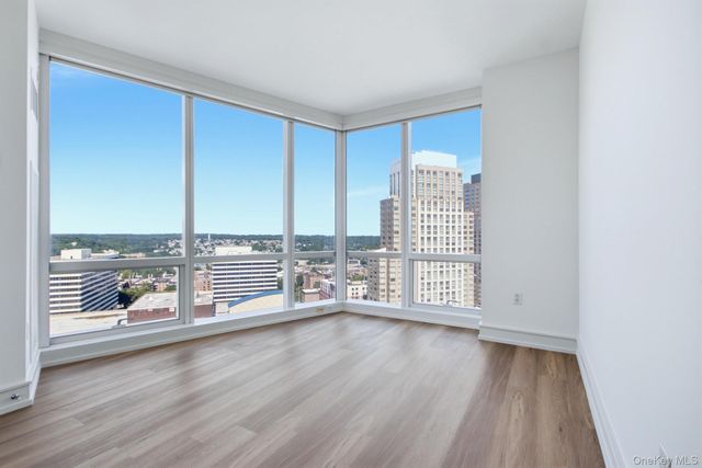1 Renaissance Square 26G, White Plains, NY 10601