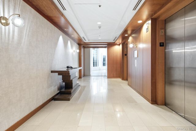 1 Renaissance Square 26G, White Plains, NY 10601