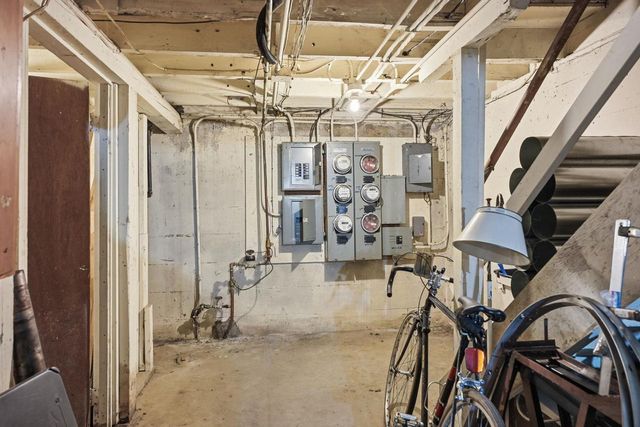 2031 E Washington Avenue, Madison, WI 53704