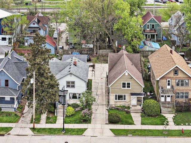 2031 E Washington Avenue, Madison, WI 53704