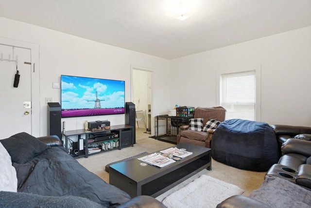 2031 E Washington Avenue, Madison, WI 53704