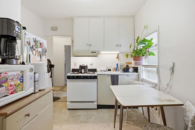 2031 E Washington Avenue, Madison, WI 53704