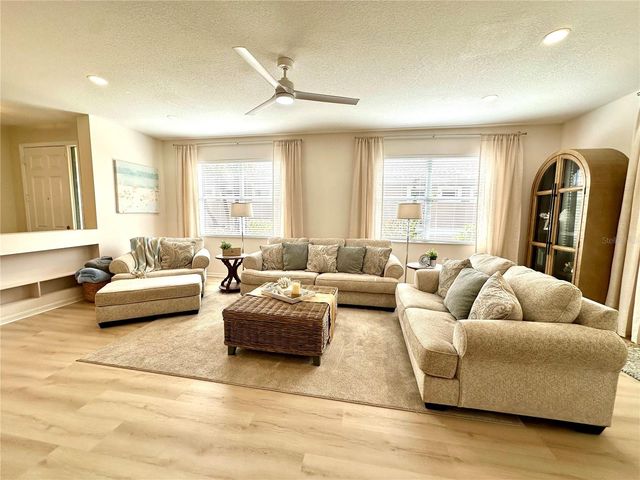 8137 PONKAN ROAD, Land O Lakes, FL 34637