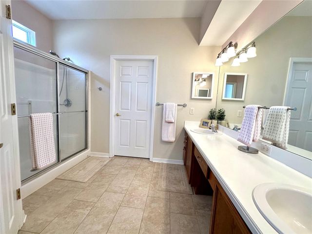 8137 PONKAN ROAD, Land O Lakes, FL 34637