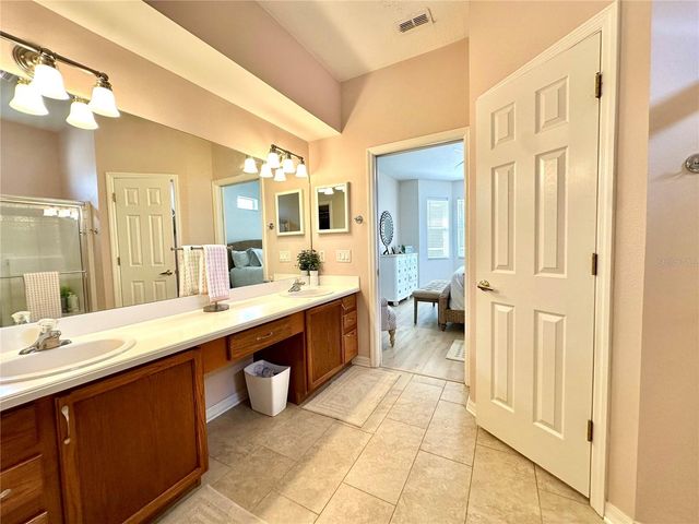 8137 PONKAN ROAD, Land O Lakes, FL 34637