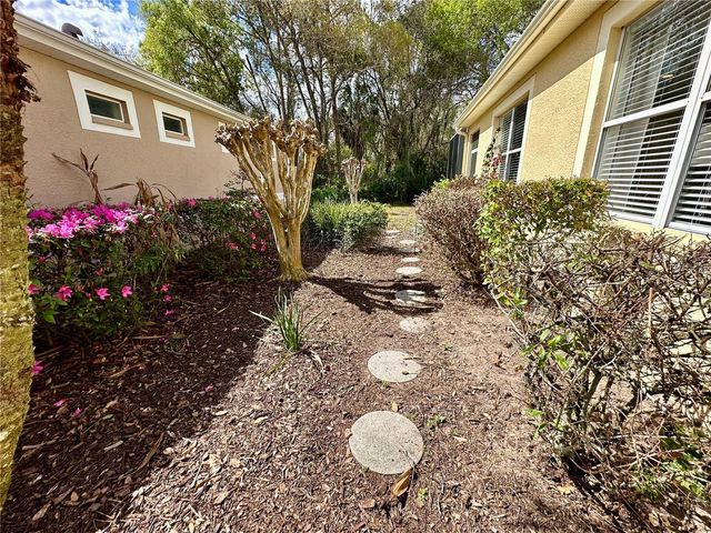 8137 PONKAN ROAD, Land O Lakes, FL 34637