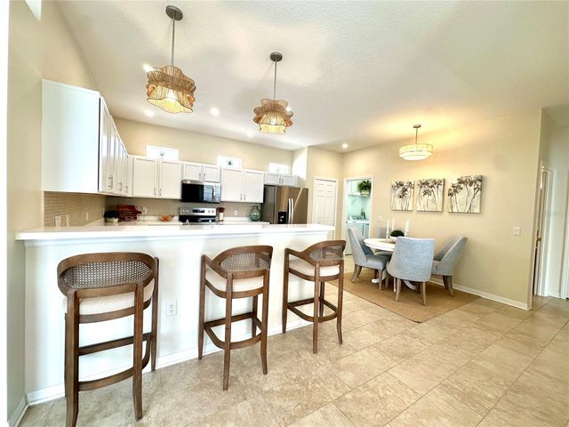 8137 PONKAN ROAD, Land O Lakes, FL 34637