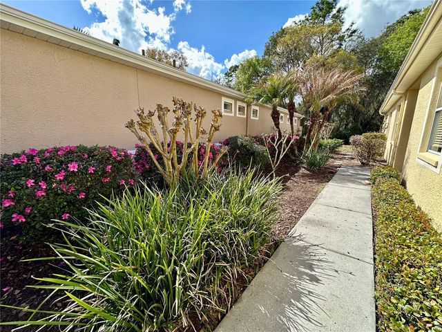 8137 PONKAN ROAD, Land O Lakes, FL 34637