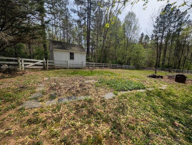448 PINE NEEDLES LN, Afton, VA 22920