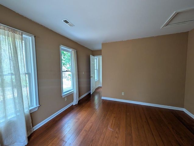448 PINE NEEDLES LN, Afton, VA 22920