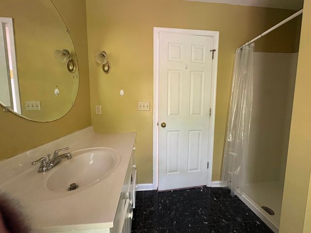 448 PINE NEEDLES LN, Afton, VA 22920