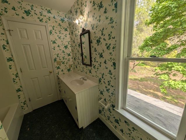 448 PINE NEEDLES LN, Afton, VA 22920