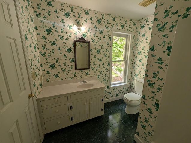 448 PINE NEEDLES LN, Afton, VA 22920