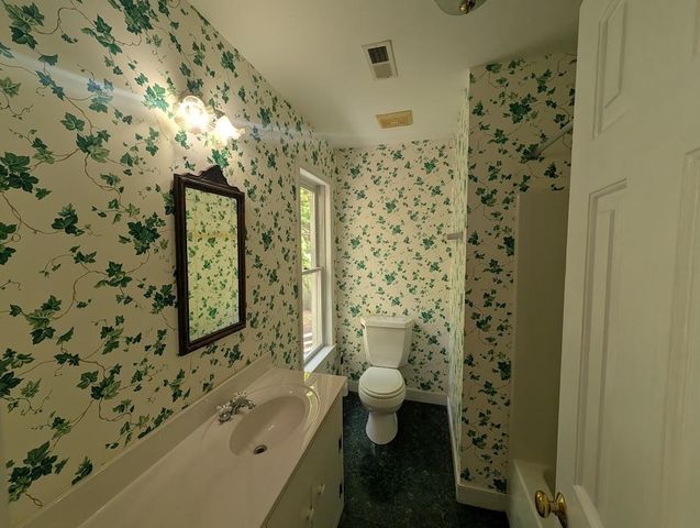 448 PINE NEEDLES LN, Afton, VA 22920