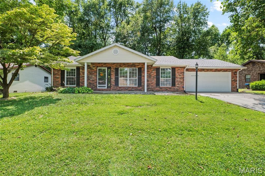 125 Turnbridge Drive, Swansea, IL 62226