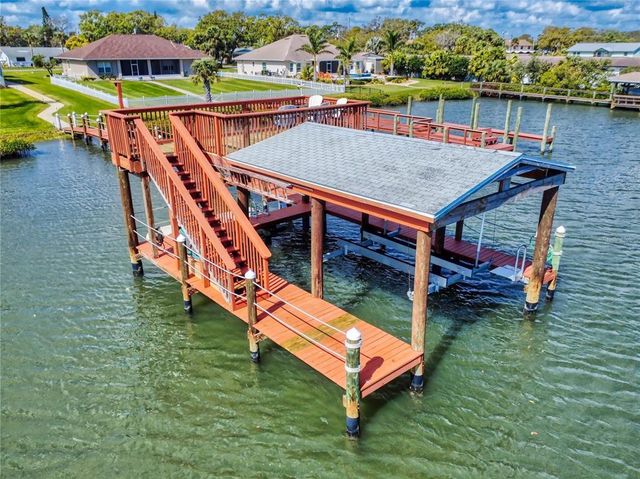 2019 S RIVERSIDE, Edgewater, FL 32141