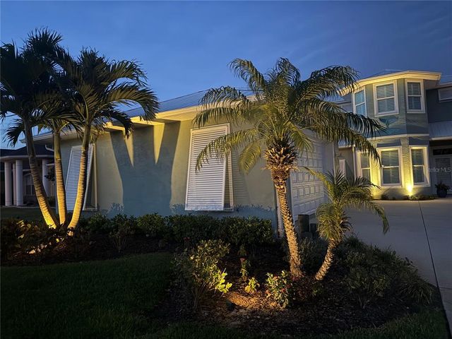 2019 S RIVERSIDE, Edgewater, FL 32141