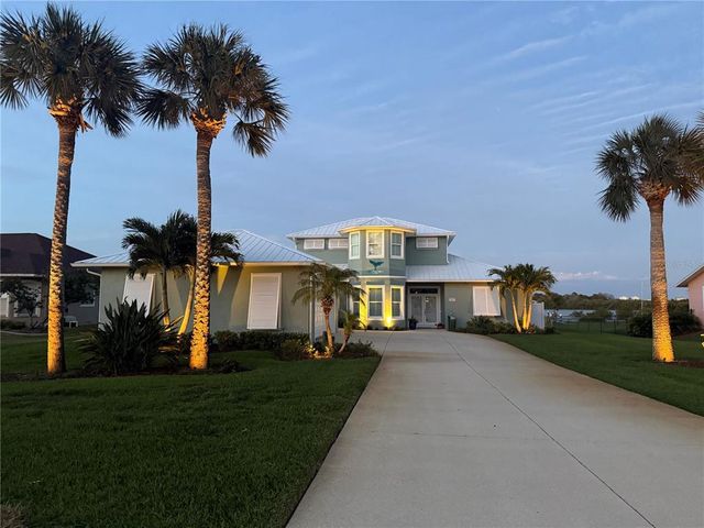 2019 S RIVERSIDE, Edgewater, FL 32141