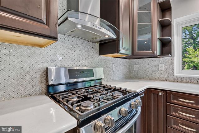 2802 NOBLE FIR CT, Woodbridge, VA 22192