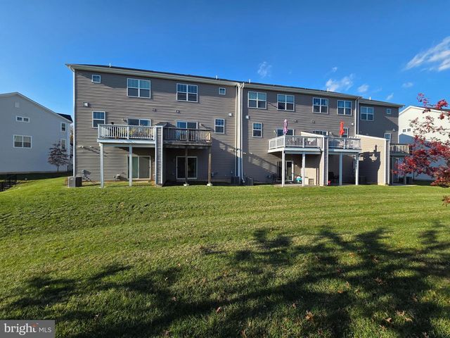 1908 BOULDER DR, Downingtown, PA 19335