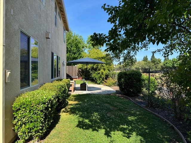 13 Castaic Ct, Roseville, CA 95678