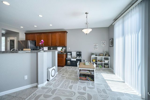 13 Castaic Ct, Roseville, CA 95678