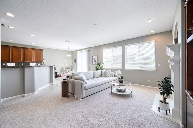 13 Castaic Ct, Roseville, CA 95678