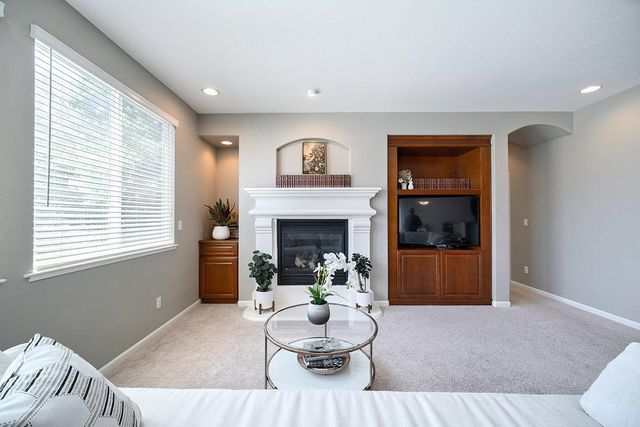 13 Castaic Ct, Roseville, CA 95678