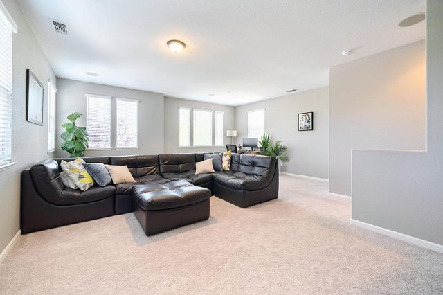 13 Castaic Ct, Roseville, CA 95678