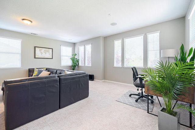 13 Castaic Ct, Roseville, CA 95678