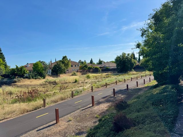 13 Castaic Ct, Roseville, CA 95678