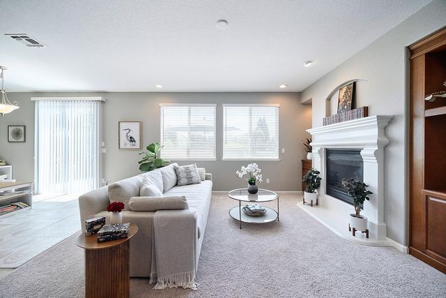 13 Castaic Ct, Roseville, CA 95678