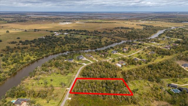 32003 Bayou Bend, Richwood, TX 77515