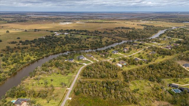 32003 Bayou Bend, Richwood, TX 77515