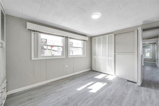 4851 W GANDY BOULEVARD B6-L27, Tampa, FL 33611