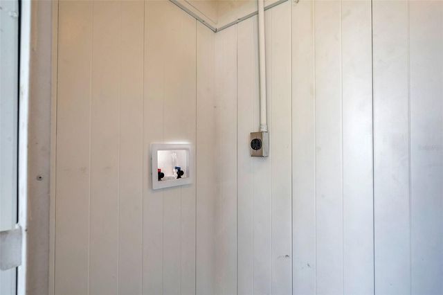 4851 W GANDY BOULEVARD B6-L27, Tampa, FL 33611