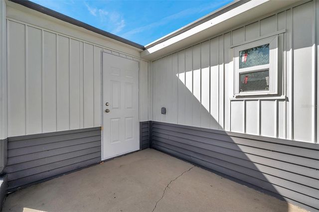 4851 W GANDY BOULEVARD B6-L27, Tampa, FL 33611