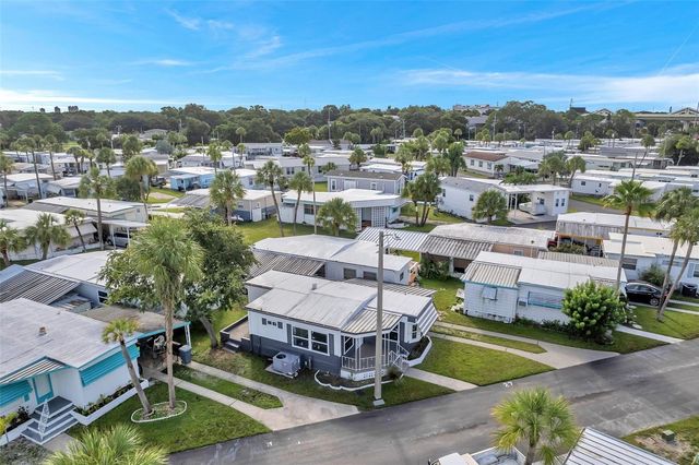 4851 W GANDY BOULEVARD B6-L27, Tampa, FL 33611