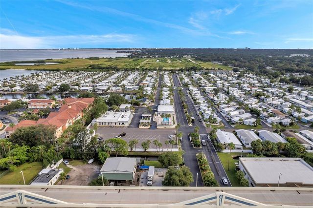 4851 W GANDY BOULEVARD B6-L27, Tampa, FL 33611