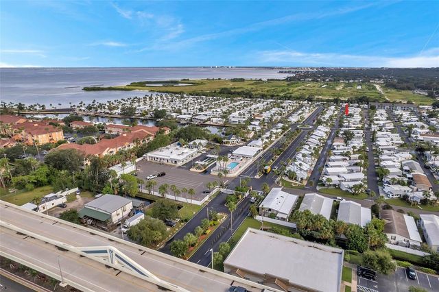 4851 W GANDY BOULEVARD B6-L27, Tampa, FL 33611