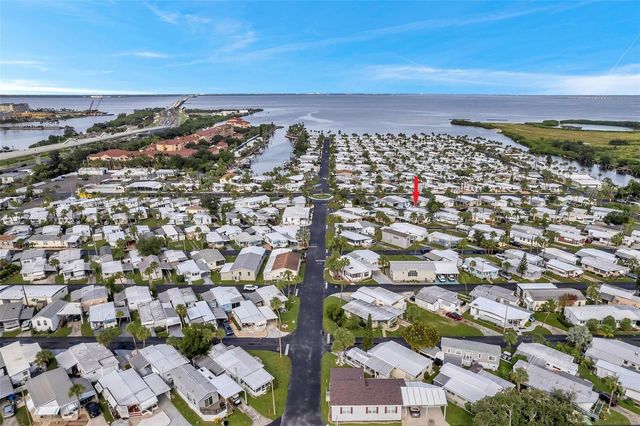 4851 W GANDY BOULEVARD B6-L27, Tampa, FL 33611