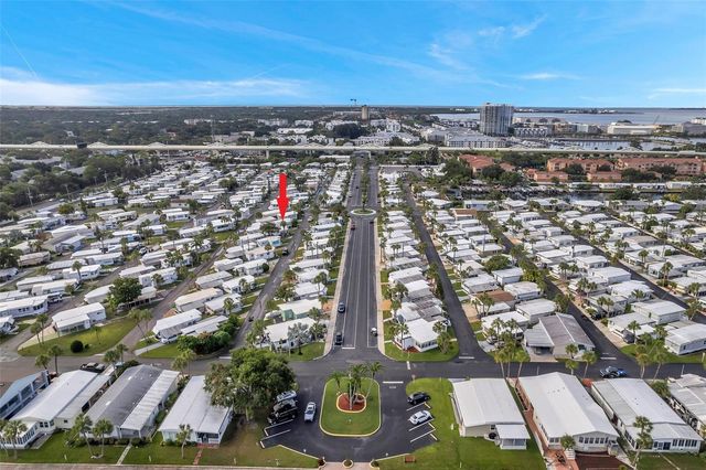 4851 W GANDY BOULEVARD B6-L27, Tampa, FL 33611